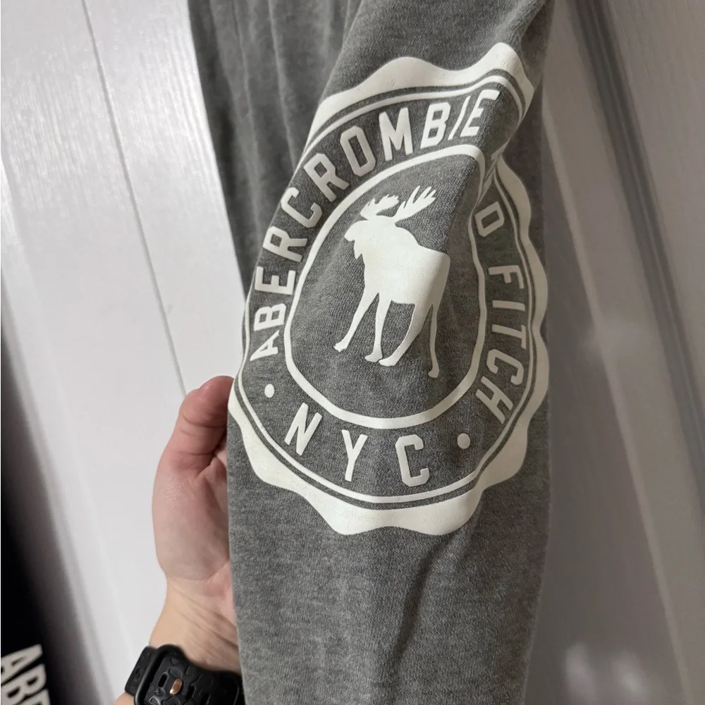 2 boys Abercrombie kids sweat pants - Picture 5 of 11